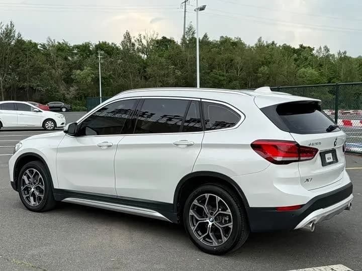 BMW X1, 2022 — фото 1